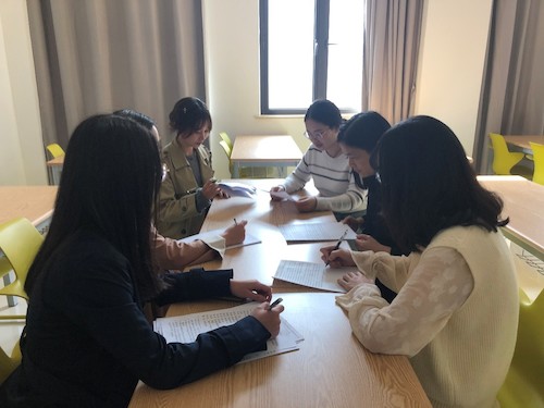 发展对象第一小组采访优秀党员