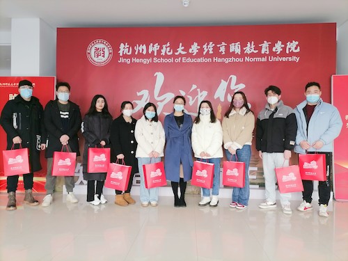 慰问合影(1)