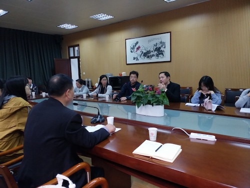 图为领导讲话