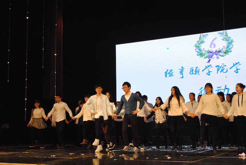 图为学生会表演.JPG